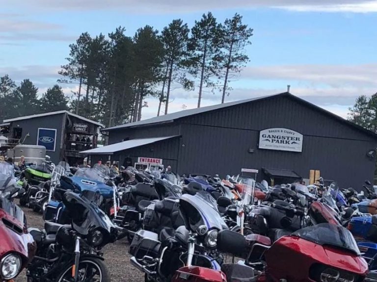 Bonnie & Clyde’s Gangster Park - Fall Ride in Tomahawk, WI